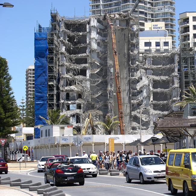 The first highrise to be built on the Gold Coast beachfront, the Iluka Beach Resort, is demolished in Surfers Paradise.