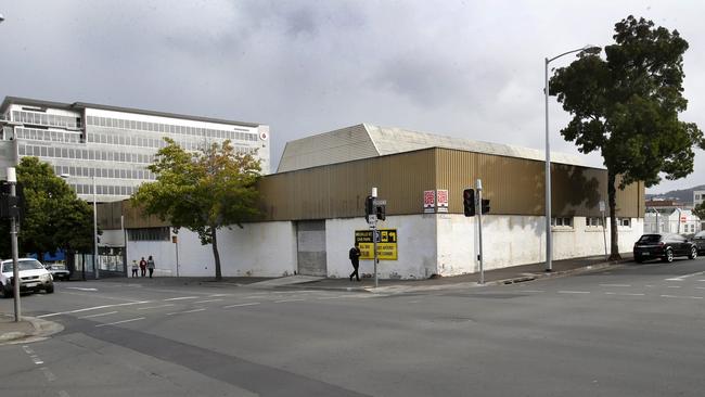 visit several building sites around Hobart being constructed for the Tasmanian University,, ,picture showing the possible new site on the corner of Melville Street and Argyle Street.