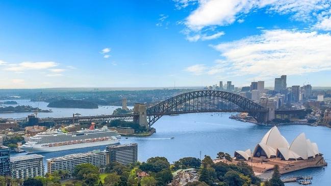 The City of Sydney has plans to boost late night trading in Circular Quay.