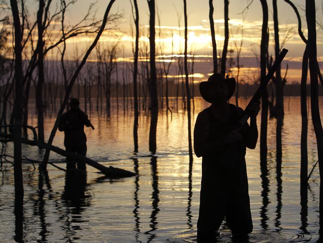 Duck hunting season opening, lake Woolshed, Boort, Mel Boyd, from South Morang