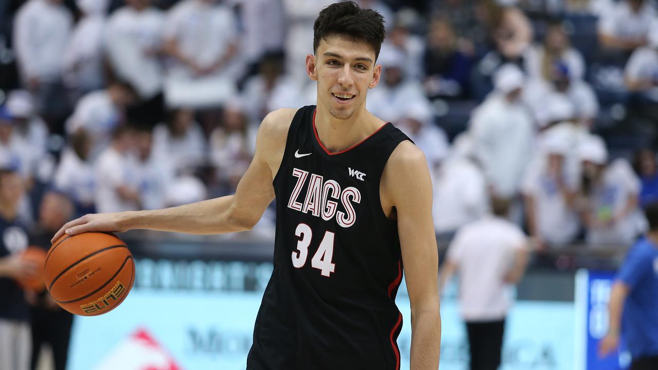 NBA Draft 2022: Chet Holmgren, who is he, height, weight, physical stats,  journey, crossing up Steph Curry video, viral, Gonzaga, Minnehaha Academy,  where will he get drafted, Oklahoma City Thunder
