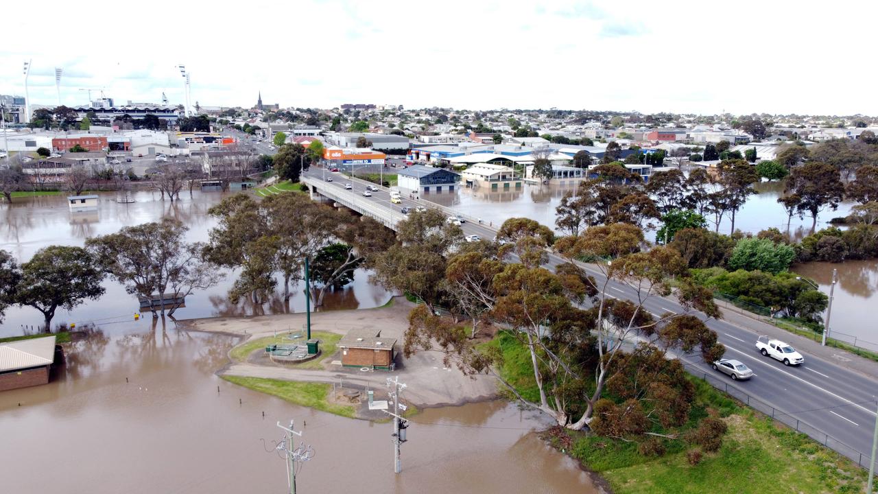 geelong-flood-photos-barwon-river-inundates-roads-sports-fields-the