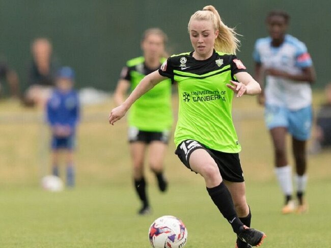 Bethany Gordon in action for Canberra United. Picture: Ben Southall