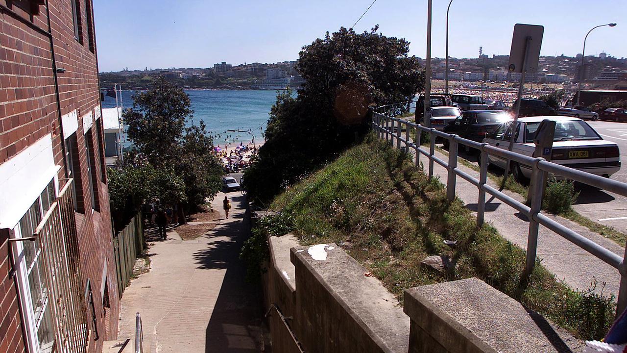 The laneway where Kevin Bou-Antoun and another man raped their victim. Picture: Justin Lloyd.