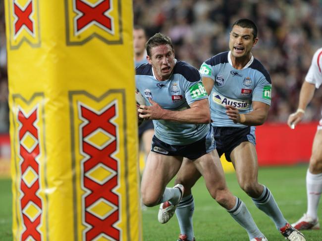 Craig Wing in action during a 2009 State of Origin match.