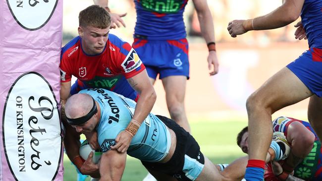 Sharks forward Thomas Hazelton exploited the Knights poor goal line defence. Picture: Getty Images.