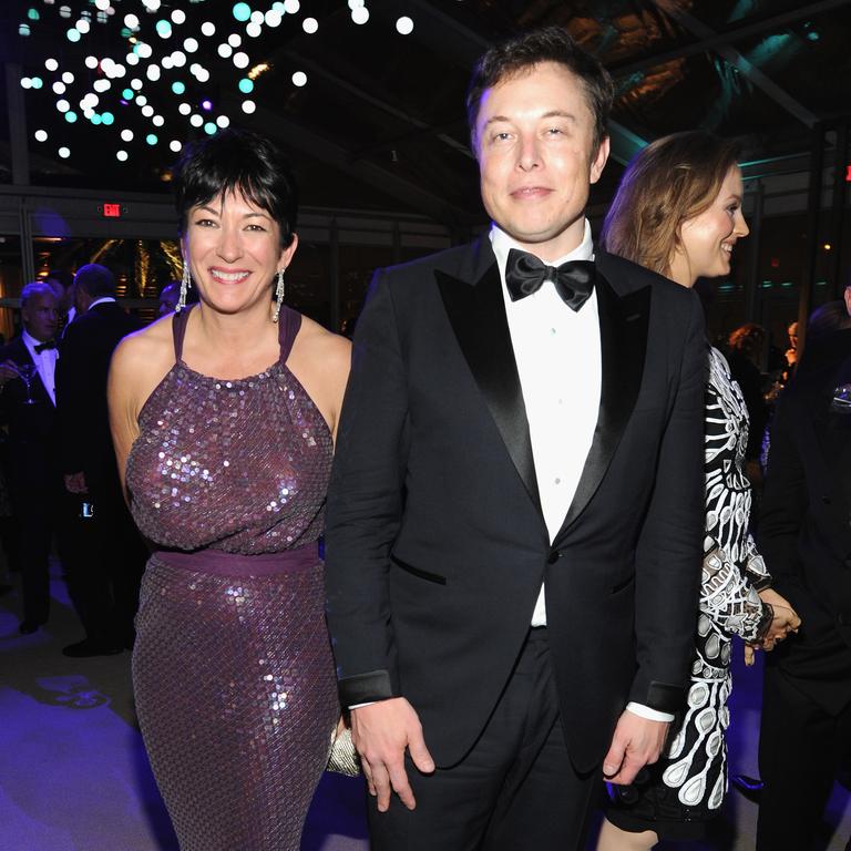 Elon Musk defends photo with Ghislaine Maxwell, claims he ...