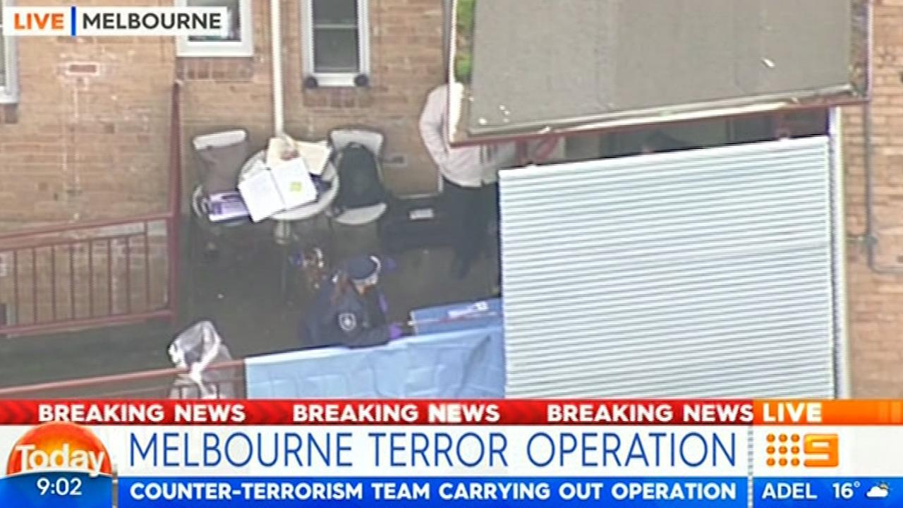 Nine News Melbourne Police Raids Linked To Brighton Terror Siege Au — Australias 6694