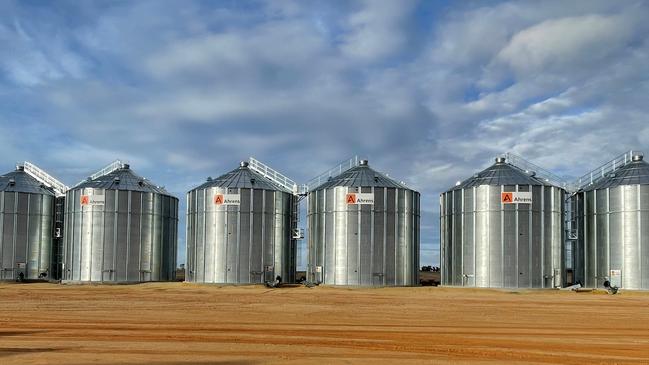 Farmers are increasingly investing in larger on farm storage. Supplied: Ahrens