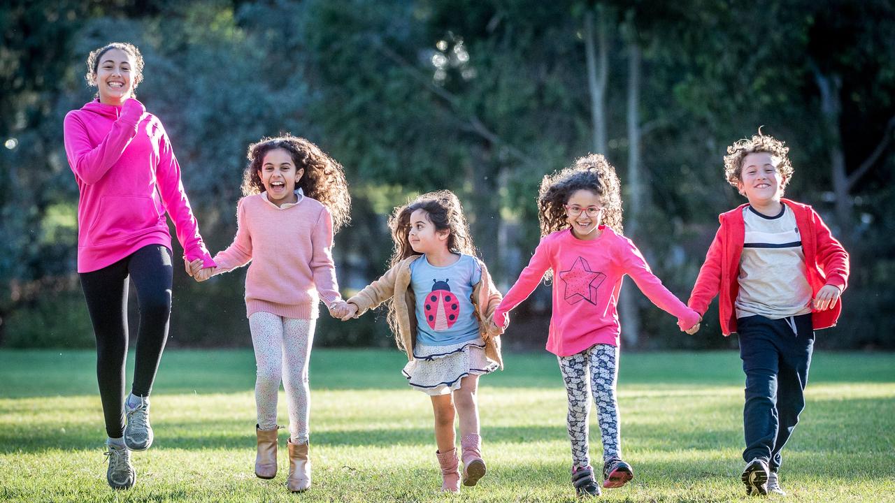 Happy kids Charlotte, 11, Olivia, 9, Sophia, 5, Gabriella, 7 and Joshua, 8. Picture: Jake Nowakowski