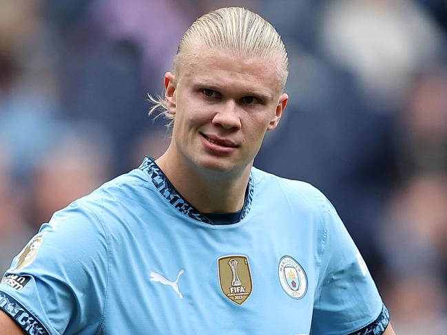 MANCHESTER, ENGLAND - AUGUST 24: Erling Haaland of Manchester City reacts during the Premier League match between Manchester City FC and Ipswich Town FC at Etihad Stadium on August 24, 2024 in Manchester, England. (Photo by Matt McNulty/Getty Images)