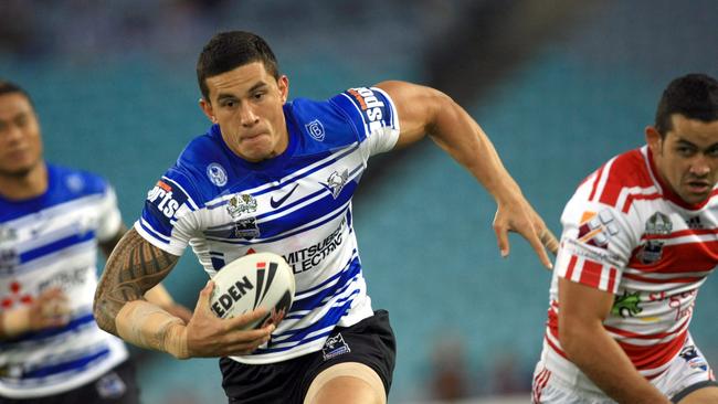 Sonny Bill Williams met Warner during his playing days at the Bulldogs.