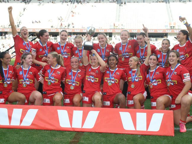 Illawarra Steelers celebrate their grand final win over Newcastle. Picture: Warren Gannon Photography