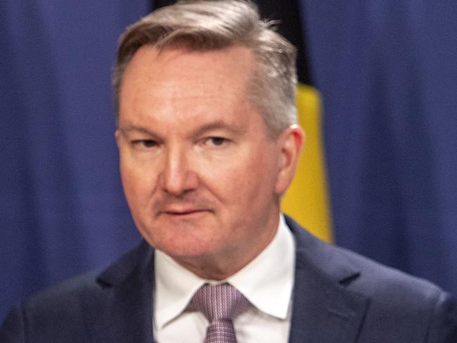 SYDNEY, AUSTRALIA. NewsWire Photos.December 13, 2024.Australian Federal Minister for Climate Change and Energy Chris Bowen holds a press conference in Sydney. Picture: NewsWire / Jeremy Piper