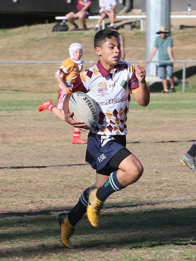 Forest Lake SHS No 1 Tane Cook on his way for a try (AAP Image/Richard Waugh)