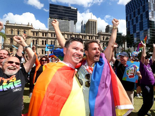 Perth: Brad Harker and Scott D’Amico celebrate the decision. Picture: Peter Wallis