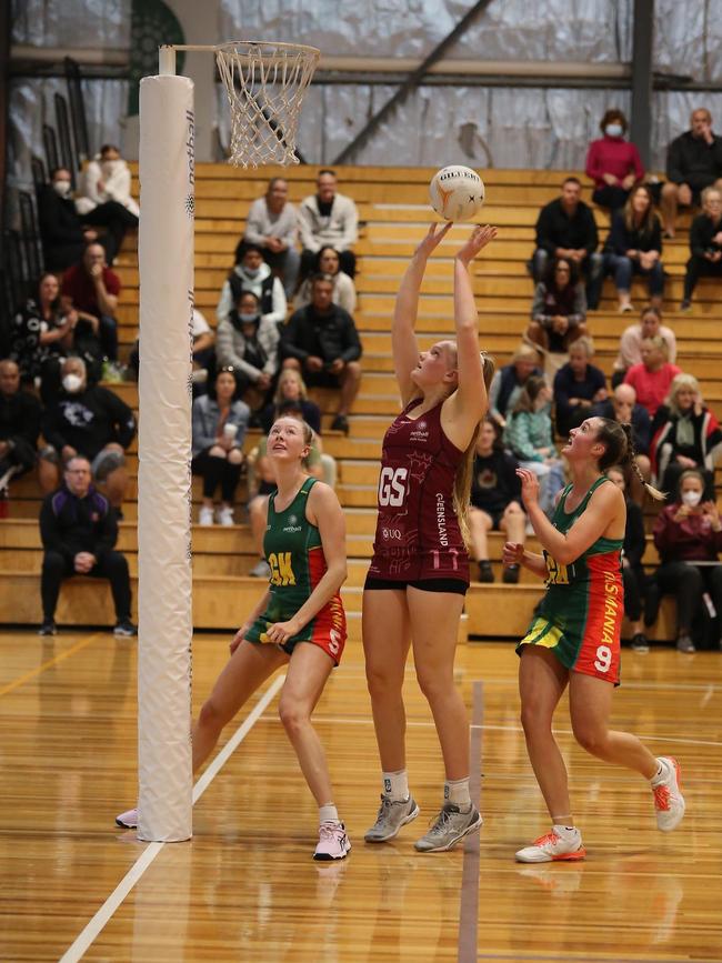 Elsa Sandholt playing for Queensland at the 2022 National Netball Championships. Picture: Netball QLD.