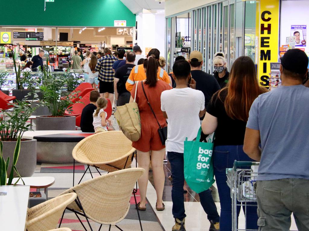 Patience was needed at Brisbane supermarkets on Friday as the metropolitan area was placed in a three-day lockdown. Picture: David Clark