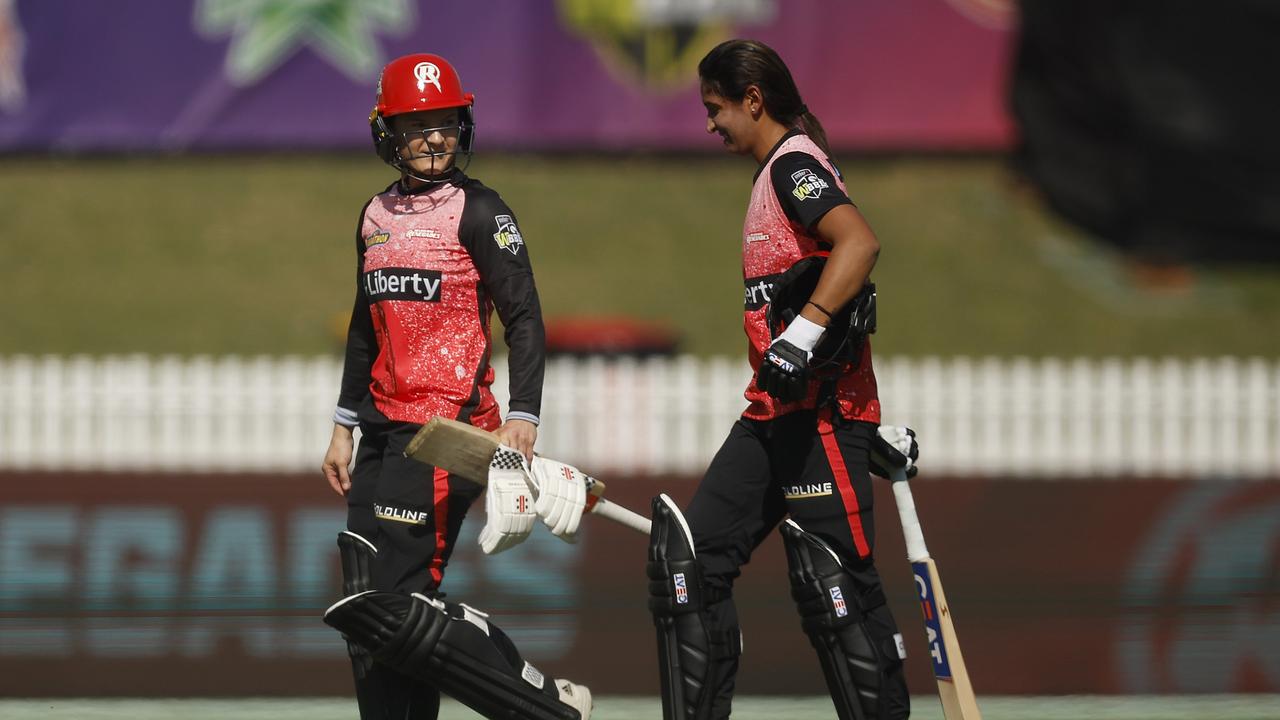 Courtney Webb and Harmanpreet Kaur produced a match-winning partnership to help the Renegades beat the Strikers. Picture: Daniel Pockett/Getty Images