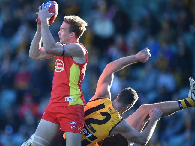 Should Tom Lynch be meeting with rival clubs? Picture: AAP Images