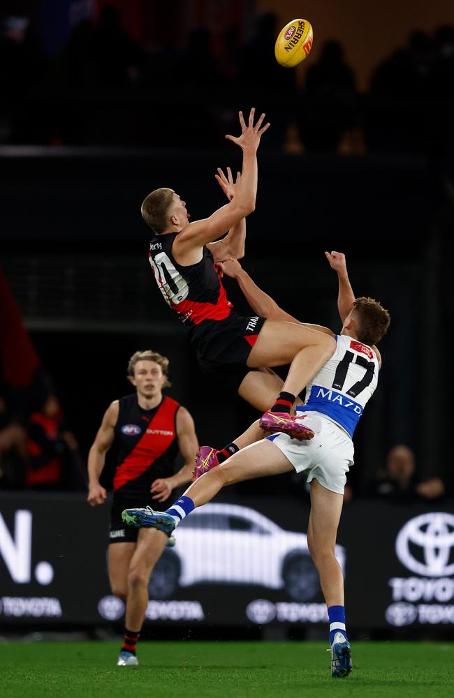 Nate Caddy takes to the skies. Picture: Michael Willson/AFL Photos