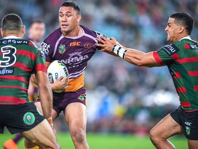 Jaydn Su'A (C) has been strongly linked with the Rabbitohs.