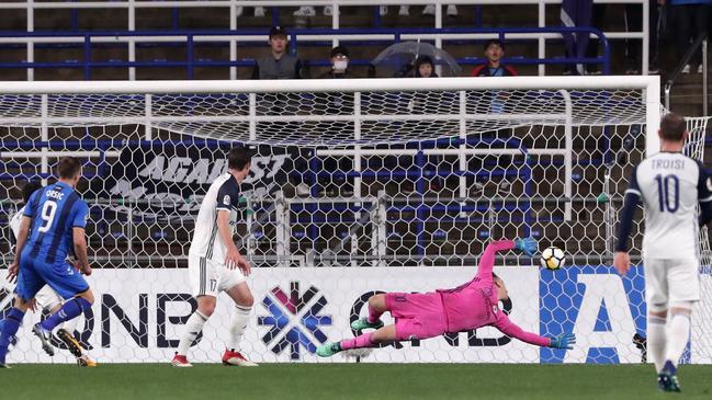 Mislav Orsic (No. 9) scores Ulsan Hyunda’s third goal against Melbourne Victory on Wednesday night.