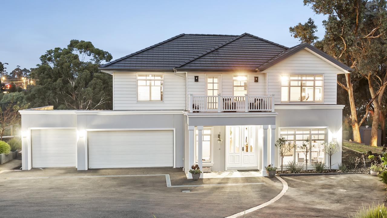 If you’re after the Australian dream of a beautiful home with a big backyard, have a gander at 24 Plenty Views Boulevard, Plenty.