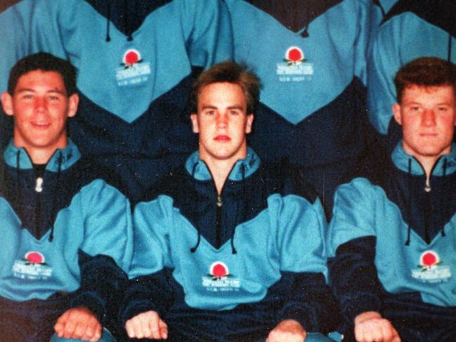 Copy pic of Ian Tucker (C) who played RU match for Oxford University against Saracens in England, took serious head blow during tackle & died later in hospital, 26/10/96. Rugby Union