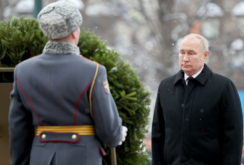 US unveils fresh sanctions as Putin hails Russian ‘heroes’