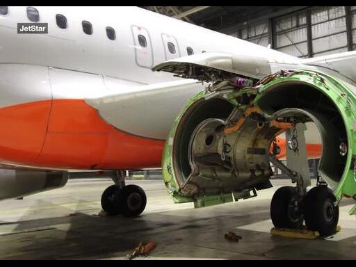 Incredible video of Jetstar A320 engine change