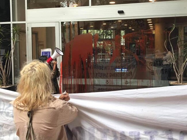 Protesters outside UQ during a visit from Prime Minister Scott Morrison. Captioned: "Scott Morrison (ScoMo) is inside that building. Why don’t you come out and face up to your crimes against humanity? We’re at UQ - Australian Institute for Bioengineering and Nanotechnology Building - come down don’t let him out. #FreeTheKP120" Picture: Facebook, Refugee Solidarity Meanjin