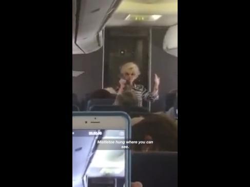 Music icon surprises passengers on flight