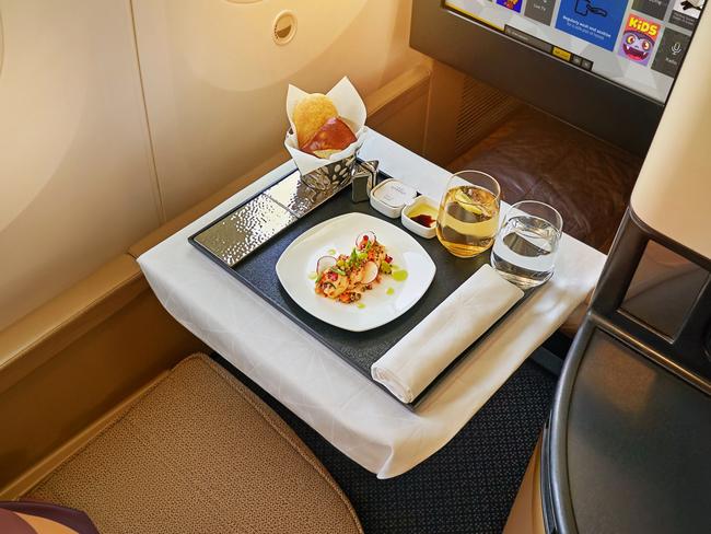 Etihad business class on the Boeing 787-9 Dreamliner.