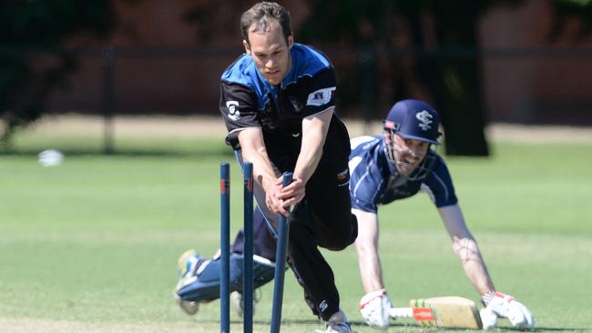 New Mont Albert coach Mark Simpson during his Premier Cricket days. Picture: Kylie Else