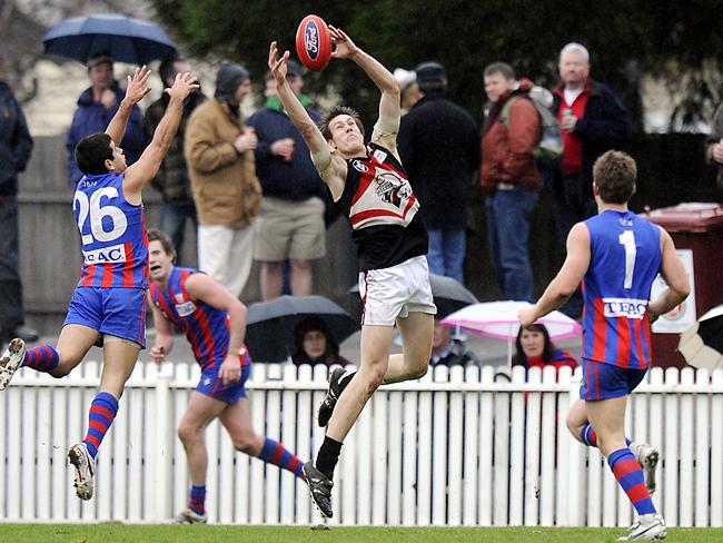 Warwick Miller takes a mark for Frankston against Port Melbourne in the VFL.