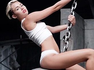 Miley Cyrus says she regrets her sexy Wrecking Ball image