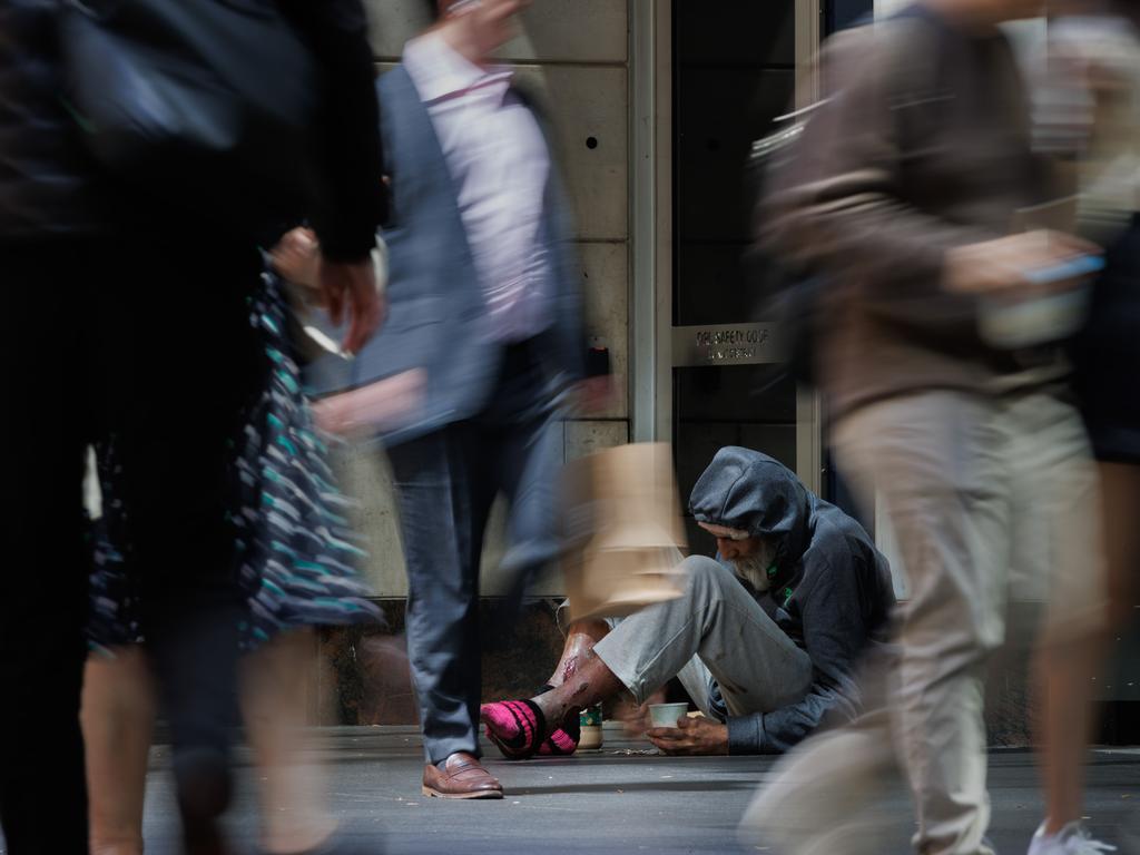 More Aussies are turning to risky financial products to make ends meet, as the cost-of-living crisis rages on. Picture: NewsWire / Max Mason-Hubers