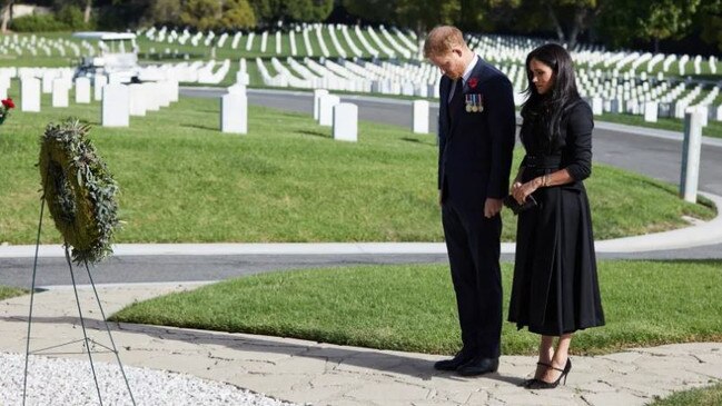 Prince Harry and Meghan have marked #RemembranceSunday by visiting the Los Angeles National Cemetery today. The Duke and Duchess of Sussex wanted to “personally recognise” the day in their own way. Picture: Lee Morgan/ Twitter