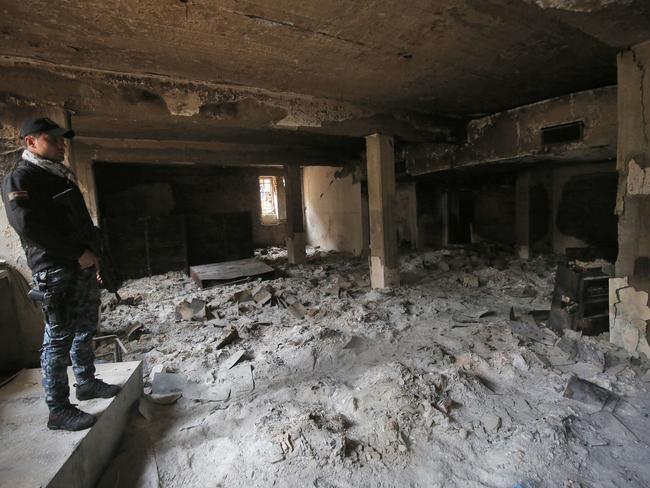 Mosul museum retaken from ISIS, looting, vandalism: Photos | news.com ...