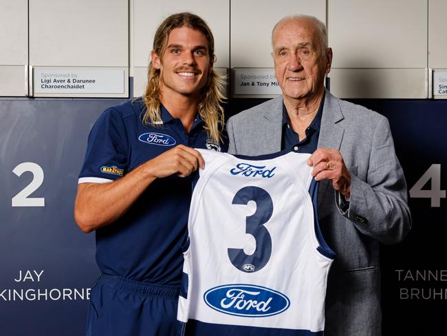 Fred Wooller presents the number 3 to Bailey Smith. Picture: Dylan Burns/AFL Photos