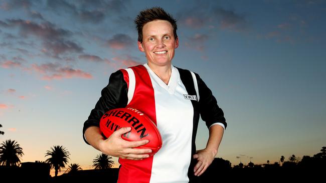 This Sunday, 44-year-old Belinda Bowey will play her 350th match. Picture: Ian Currie