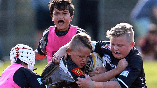 Rhinos under-10 division 1 team in action against Wentworthville at Merrylands Oval. Pictures: Carmela Roche