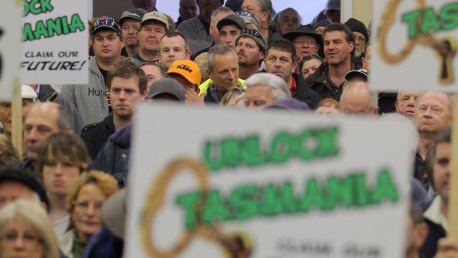 Tarkine pro-mining rally at Tullah.