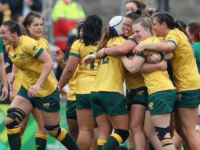 Australia celebrate after their victory.