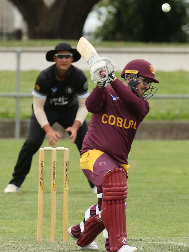 Aaron Ayre edges to first slip. Picture: Stuart Milligan