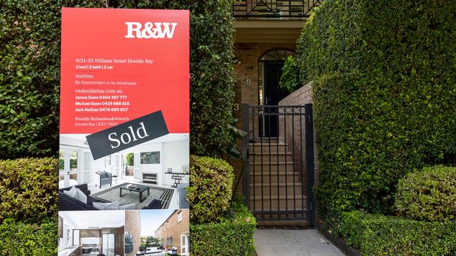 Many Aussie homeowners will see a hit to their finances when their fixed rate terms expire. Picture NCA NewsWire / Seb Haggett