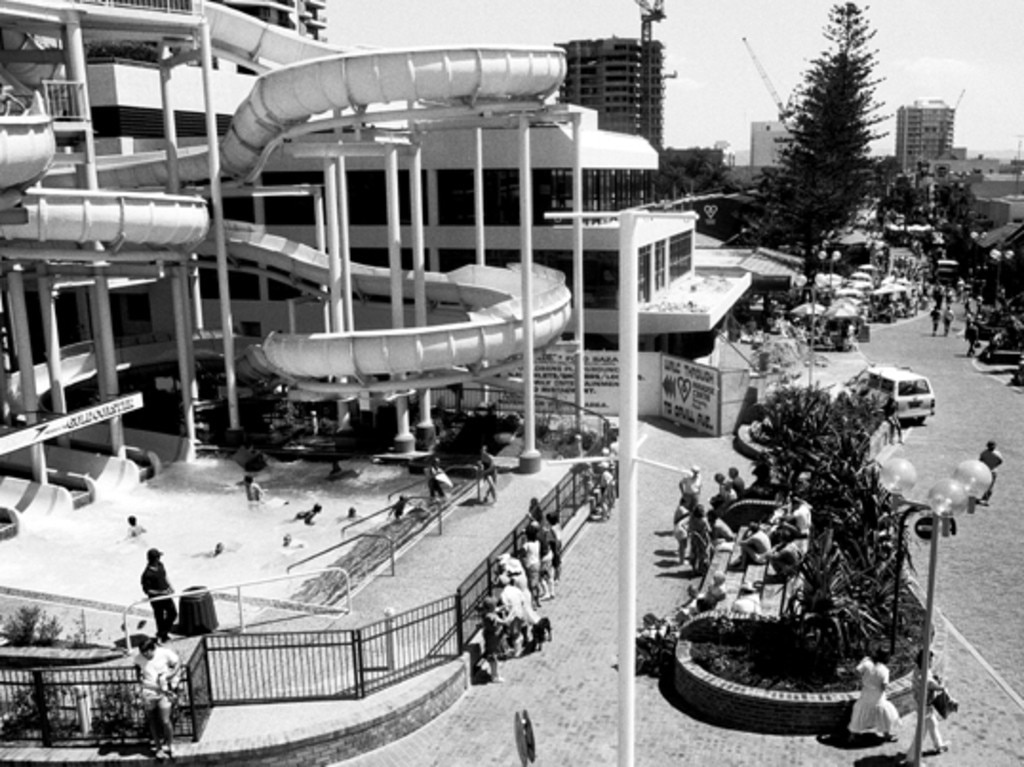 Grundy's Entertainment Centre and Cavill Ave Mall, Surfers Paradise, 1980s