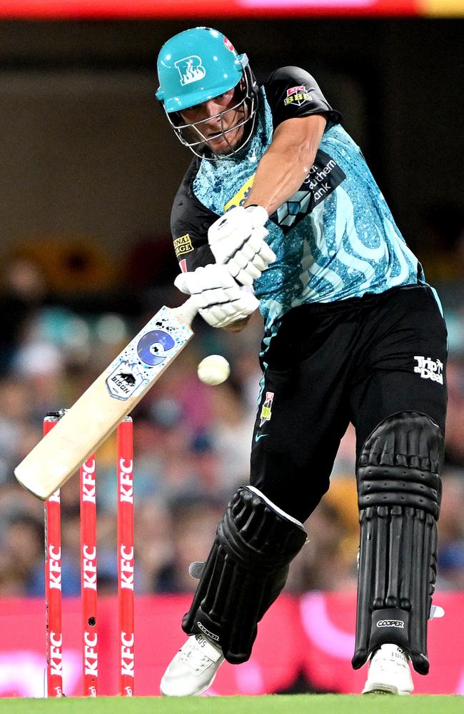 BRISBANE, AUSTRALIA - DECEMBER 27: Josh Brown of the Heat plays a shot plays during the BBL match between the Brisbane Heat and Sydney Thunder at The Gabba, on December 27, 2023, in Brisbane, Australia. (Photo by Bradley Kanaris/Getty Images)