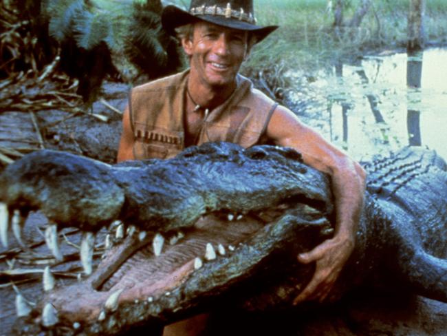 PAUL HOGAN & CROCODILE CROCODILE DUNDEE (1986)